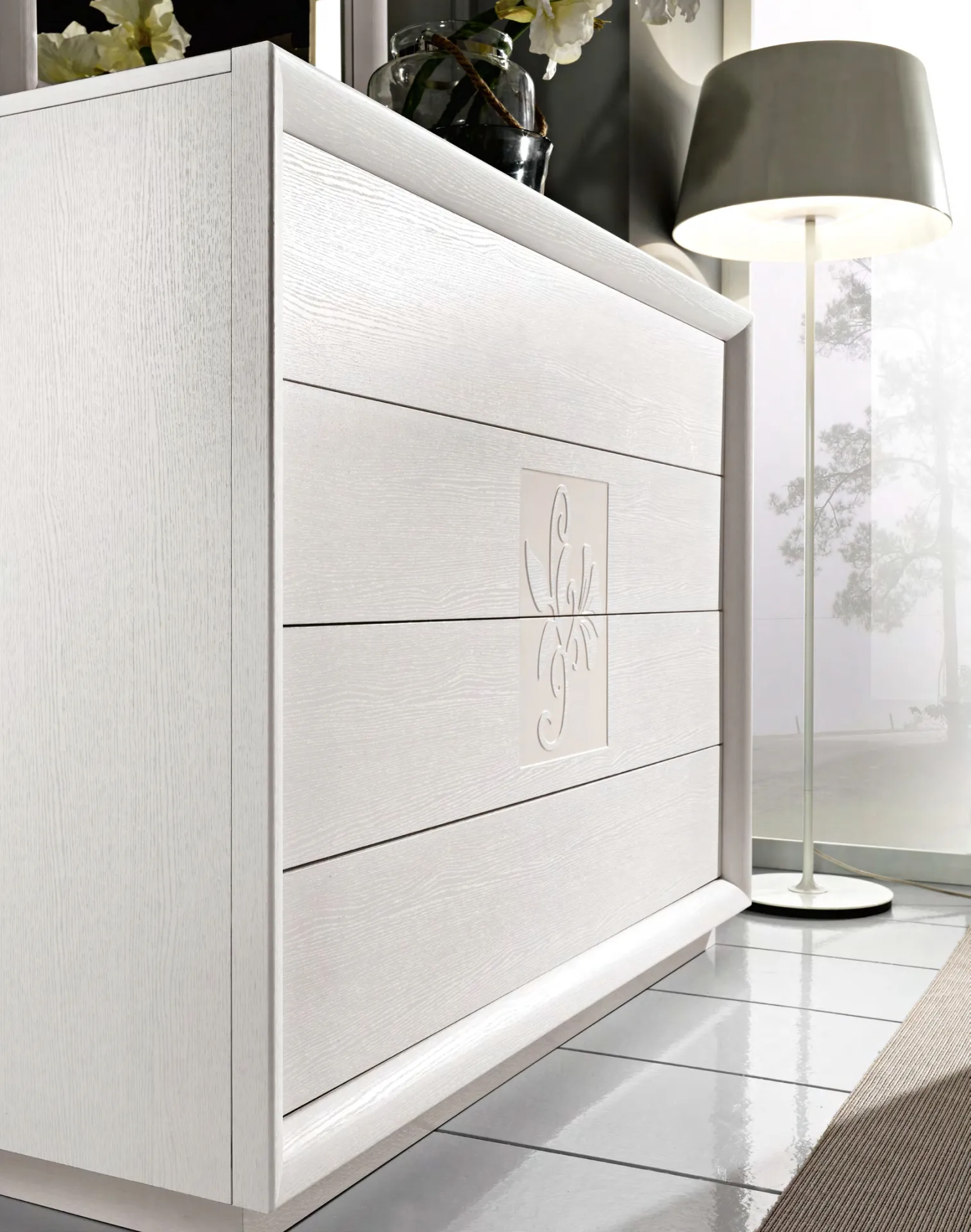 Armadio Artemide Euro Design in frassino bianco con comò