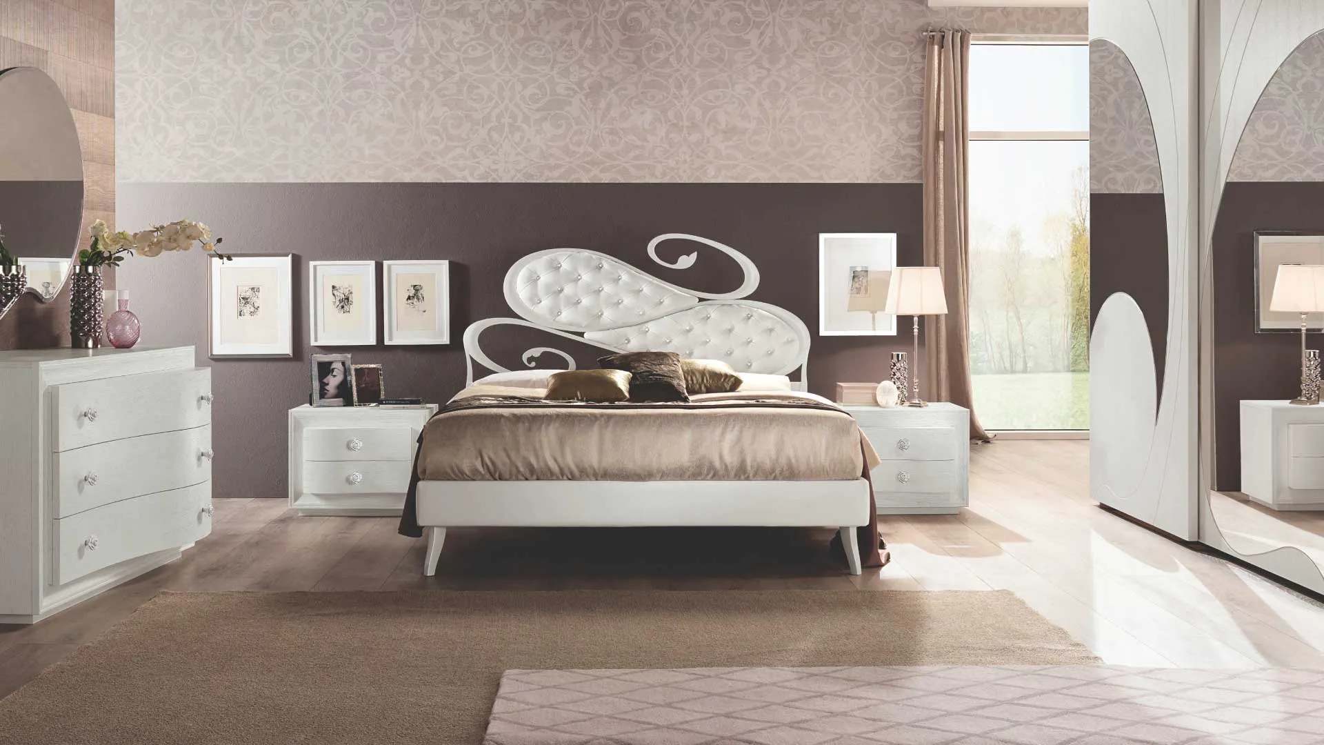 Letto imbottito Giorgia Euro Design con testiera in ferro capitonné