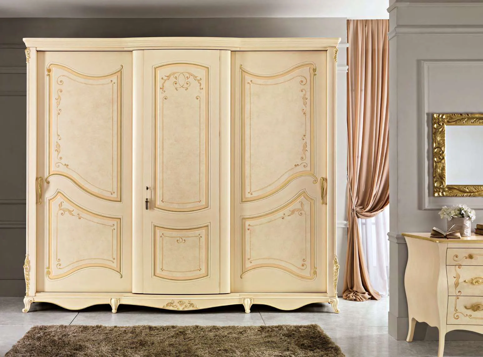 Armadio Monet Euro Design a tre ante con anta centrale curva