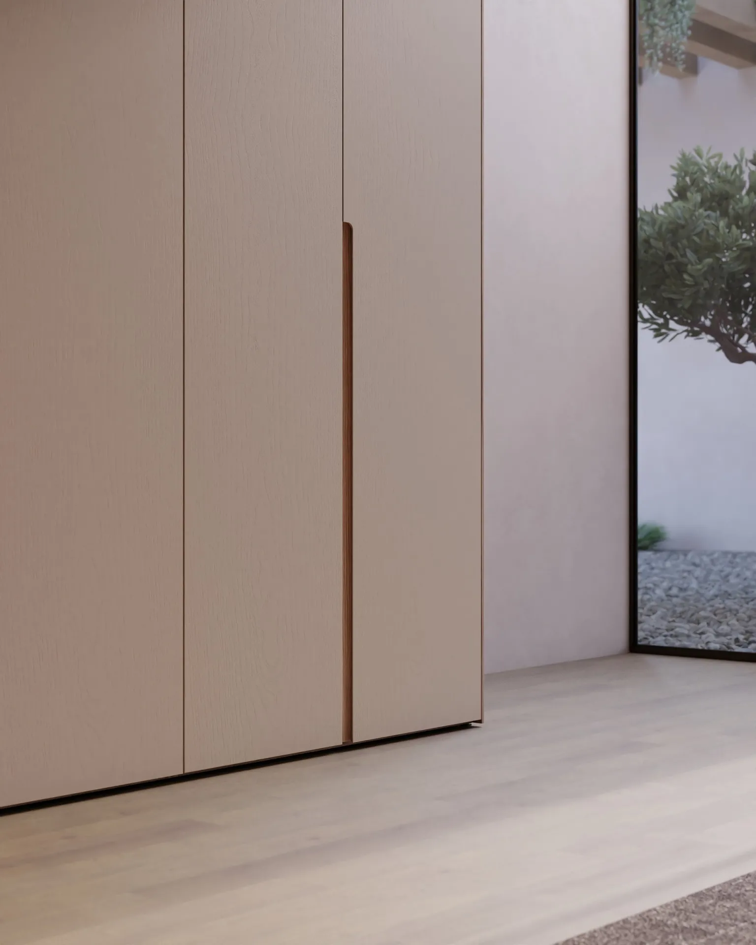 Ante dell armadio Charlie Fazzini con la maniglia verticale in legno scuro