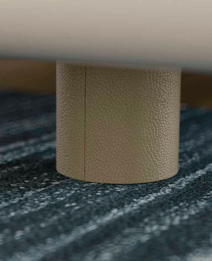 Piedino del letto Ricordo Fazzini rivestito in pelle beige