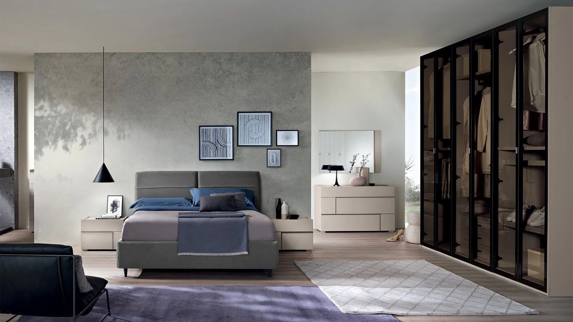 Camera da letto Abaco 194 Gierre con letto Kristal e armadio a ante in vetro scuro