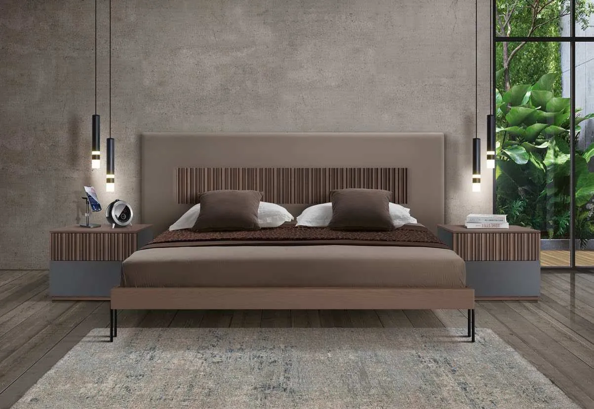Letto Icon 2.4 Imba con testata in tanganica e inserti verticali in frassino