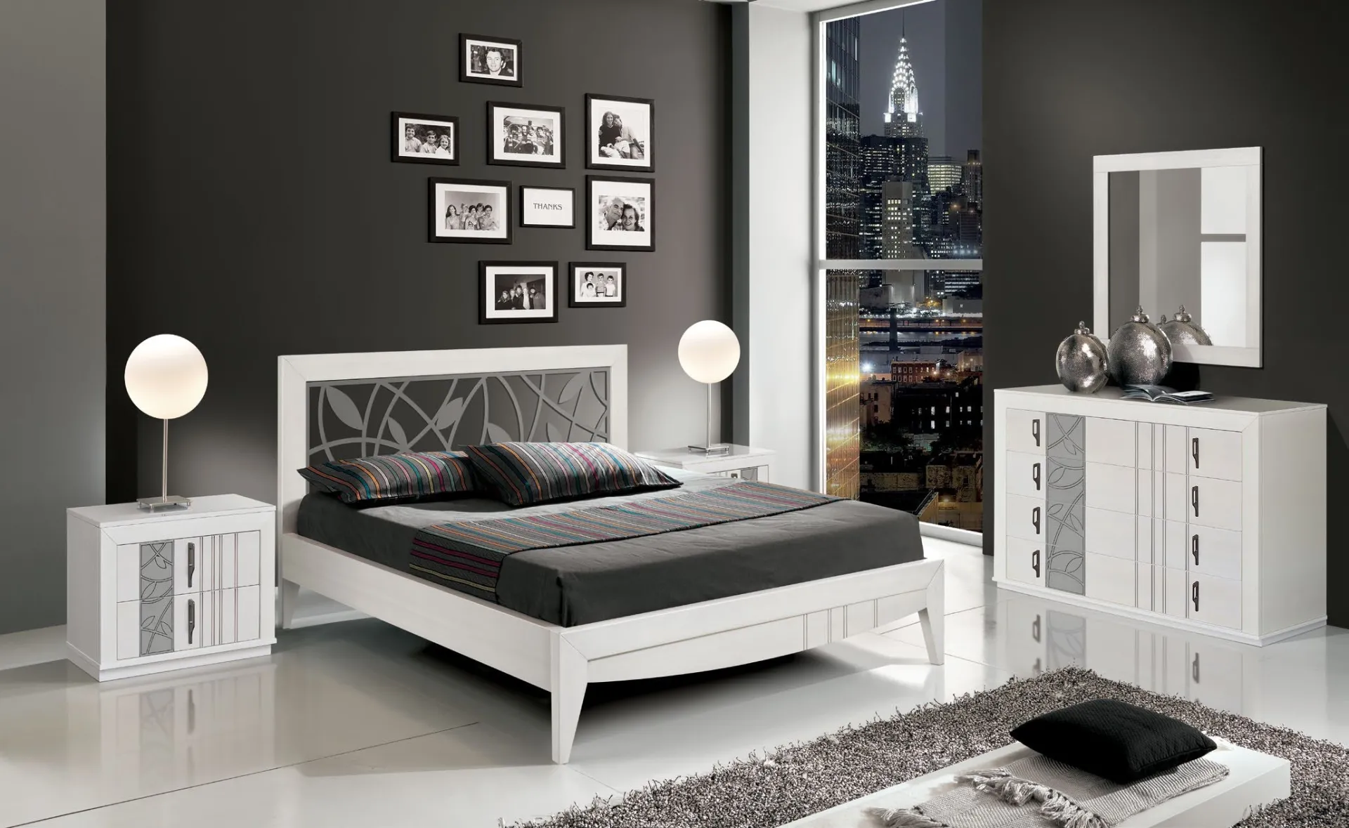 Letto Icon 2.0 Imba bianco con testata a doghe scure su gambe slanciate