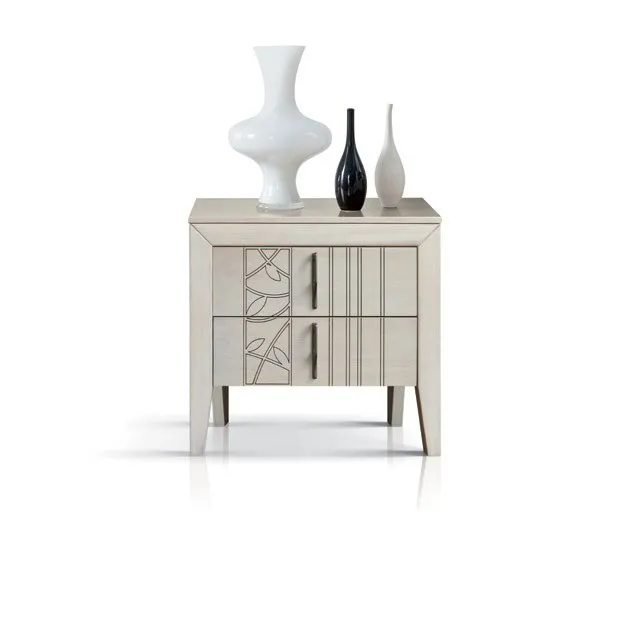 Comodino Icon 2.0 Imba chiaro su piedini con intaglio sul frontale