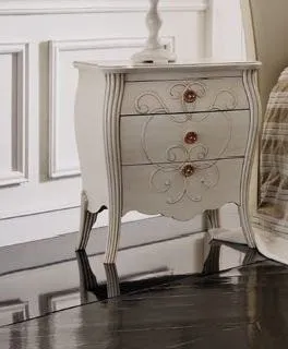 Comodino classico con decoro Trend Style Imba a tre cassetti