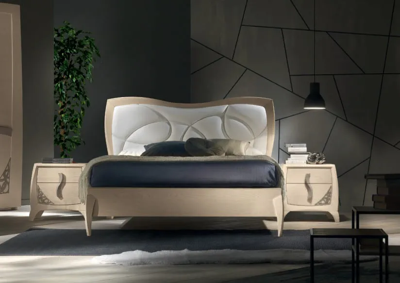 Letto sagomato House Project Imba con testata imbottita chiara