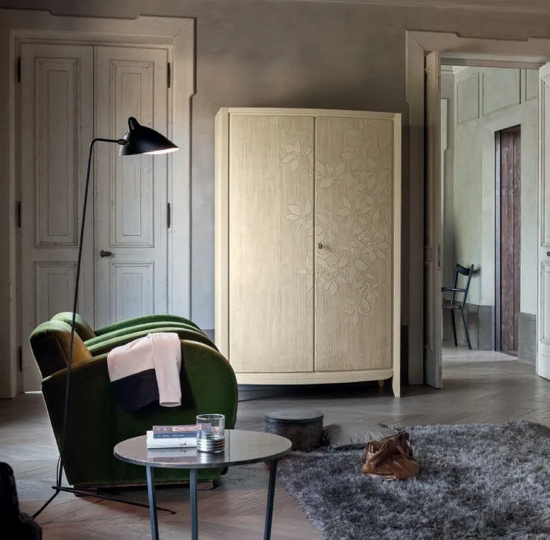 Camera House Project Imba con armadio a due ante e poltrona