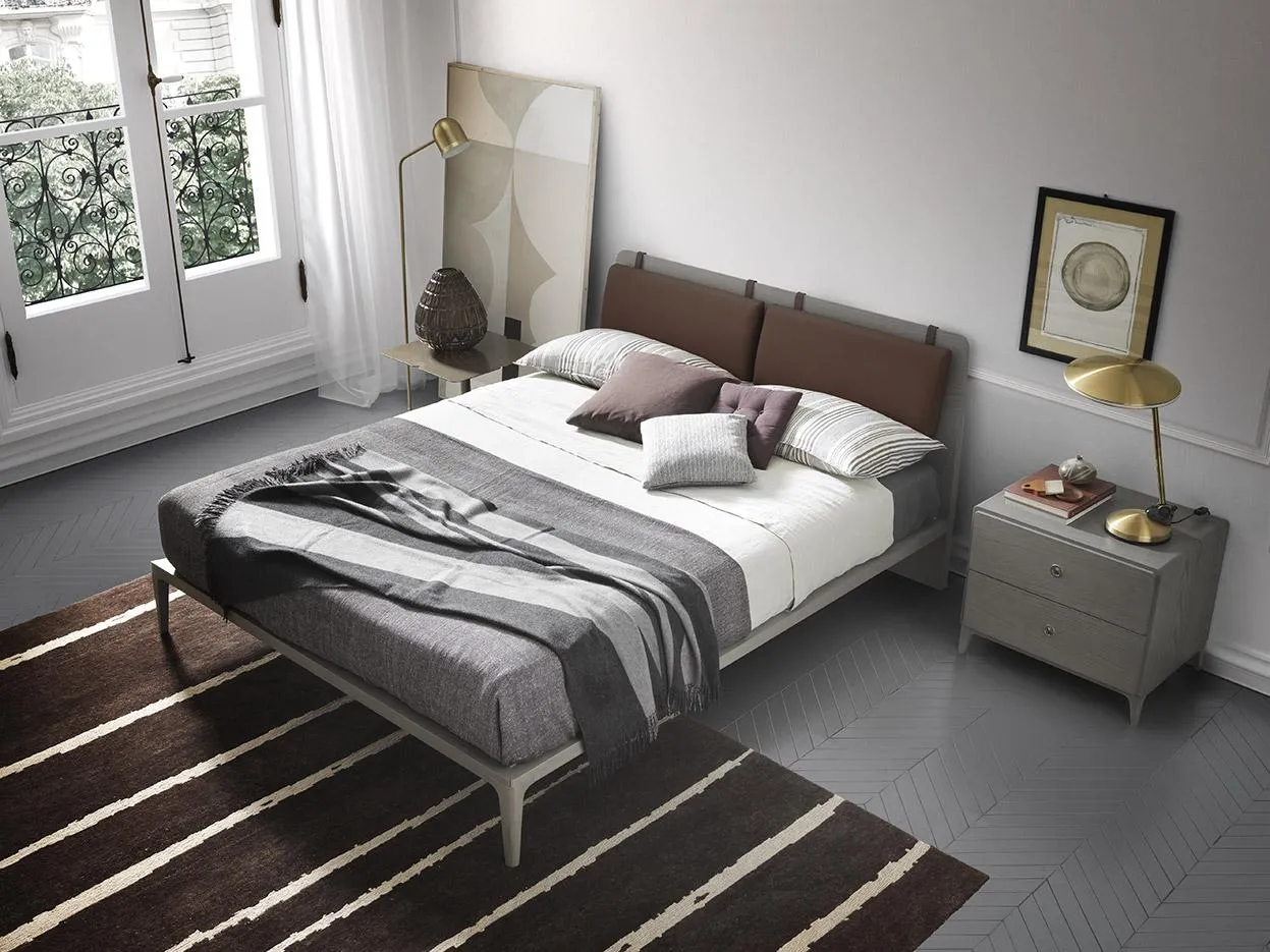 Letto Ariel MobilGam con cuscini a fascia marroni