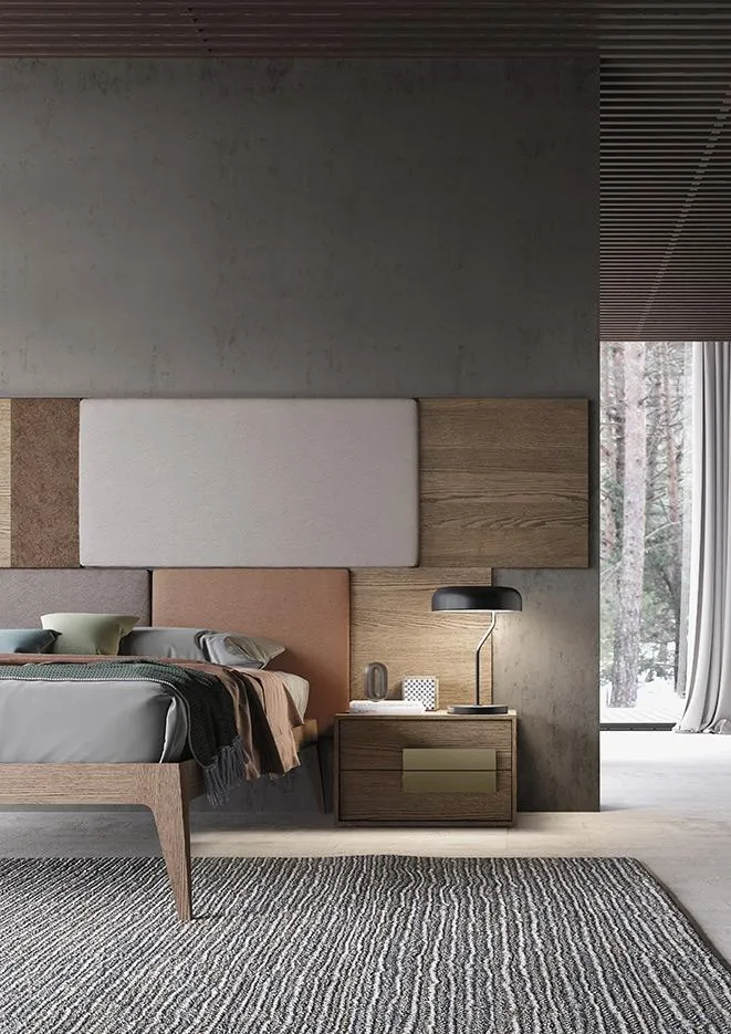 Comodino Joy MobilGam in legno accanto al letto