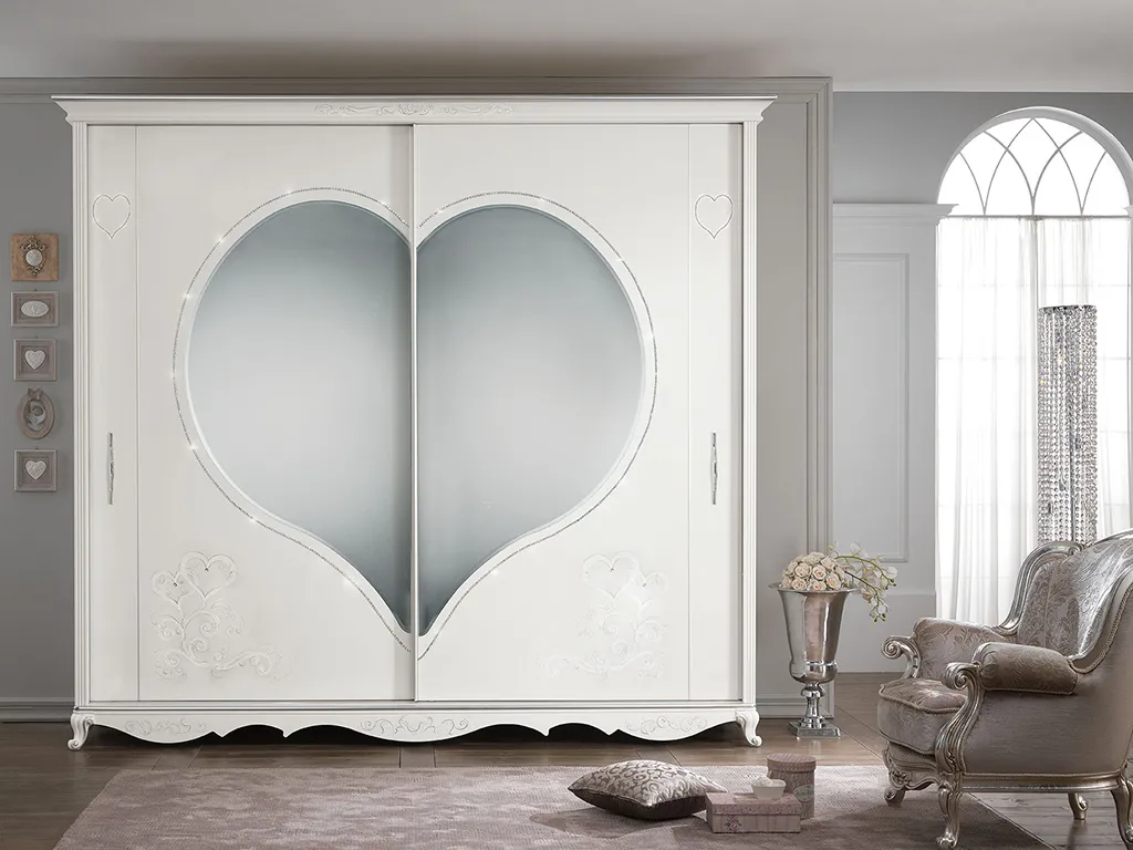 Armadio scorrevole Cuore Mobilificio AG bianco con grande specchio a forma di cuore