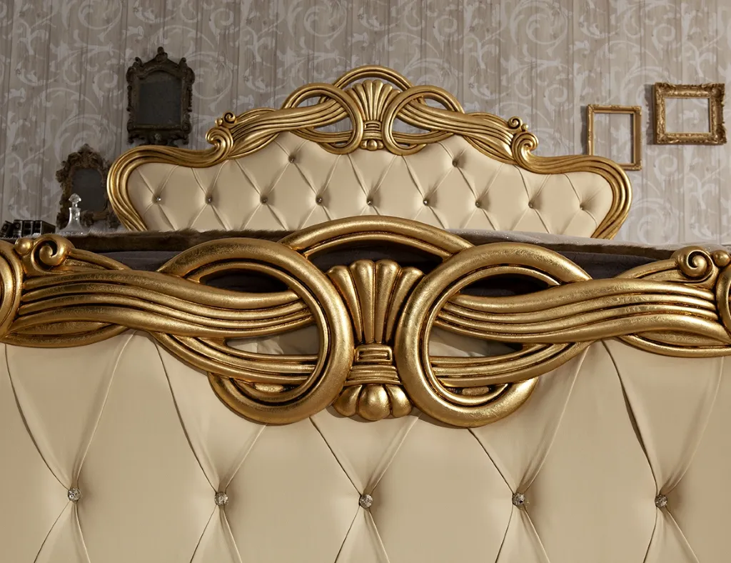 Pediera del letto Selene Mobilificio AG con nodo intrecciato in foglia oro