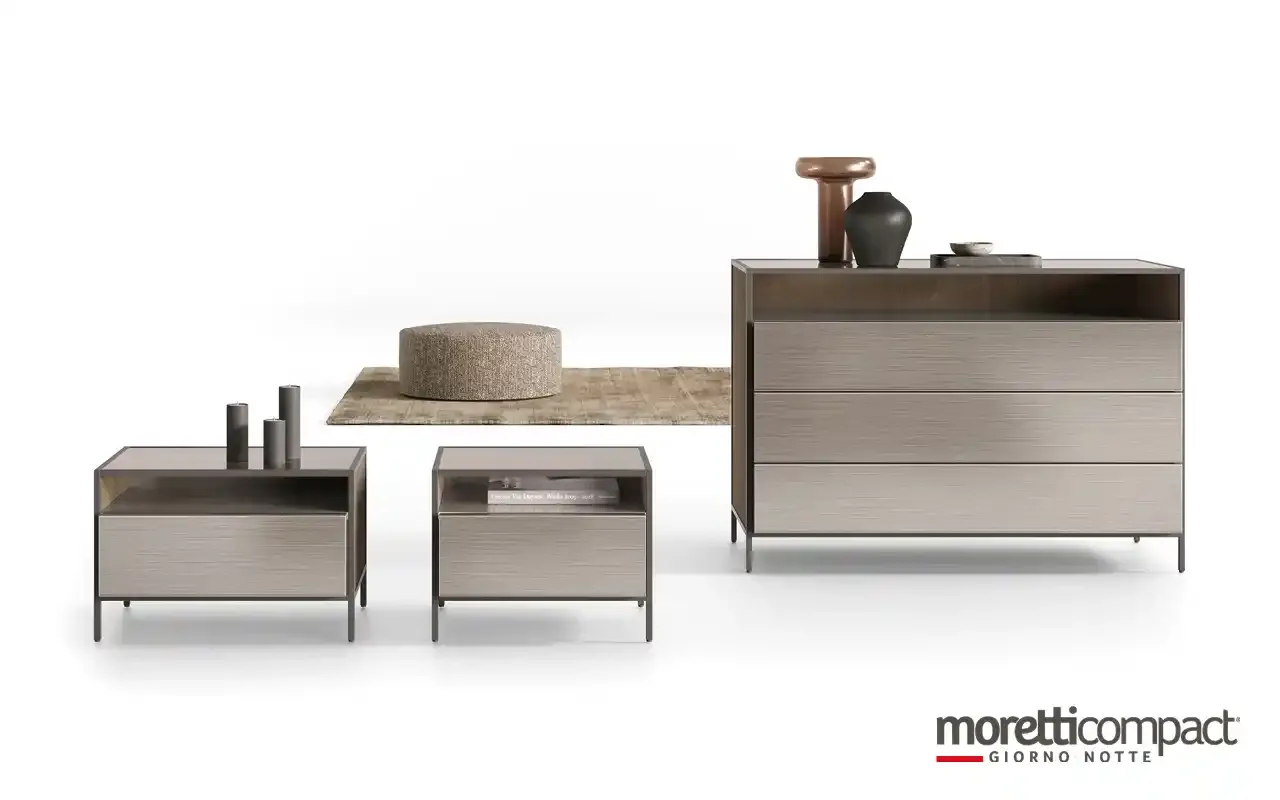 Gruppo notte Frame Moretti Compact con comò e due comodini su struttura in alluminio