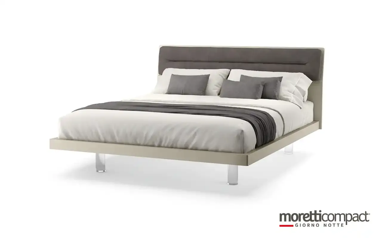 Letto Mix Pad Moretti Compact con pannello imbottito grigio sulla testata