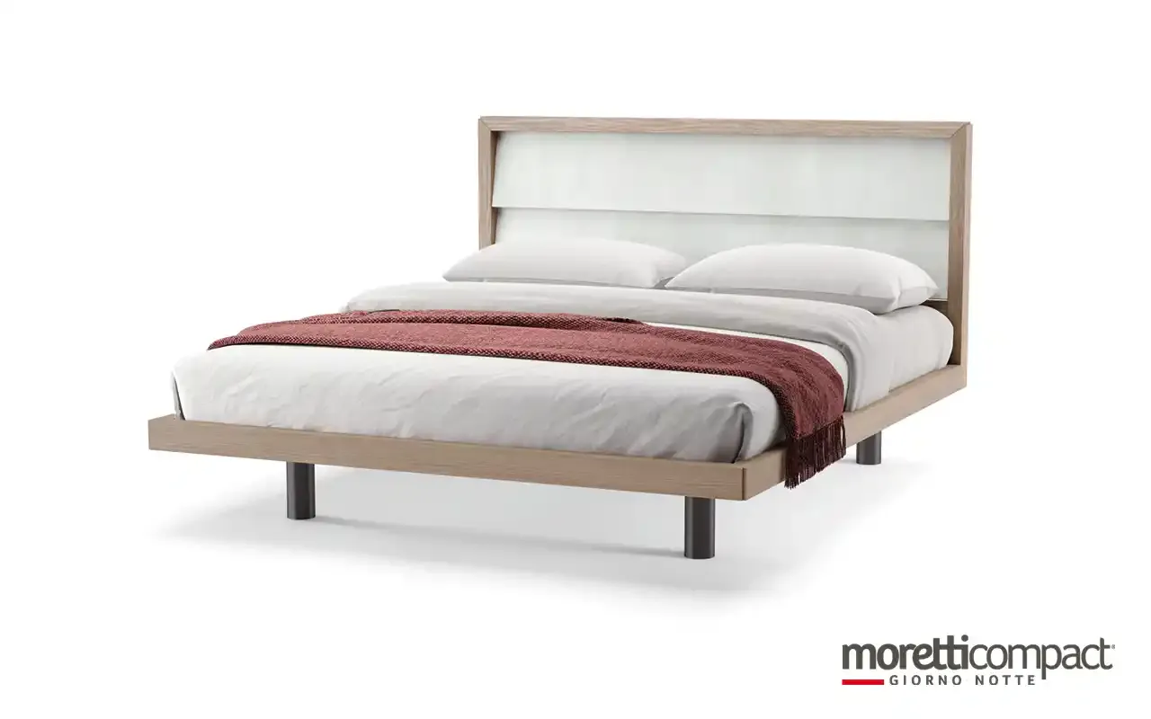 Letto Molding Aurora Moretti Compact con pannello chiaro a doghe inclinate