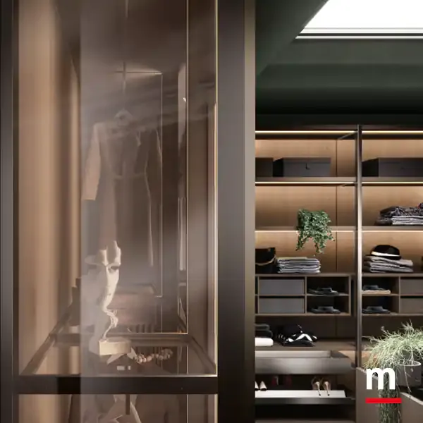 Vani illuminati della cabina A122 Moretti Compact dietro il vetro bronzo