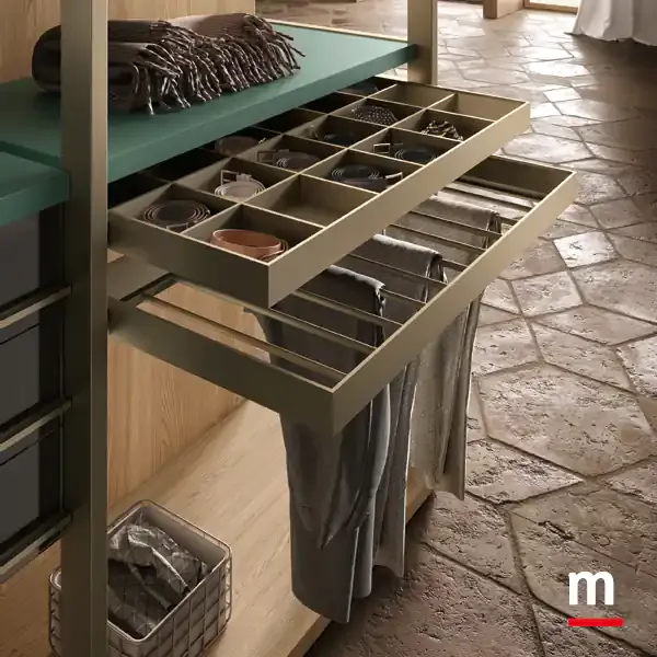 Cassetto portaoggetti estraibile della cabina A123 Moretti Compact