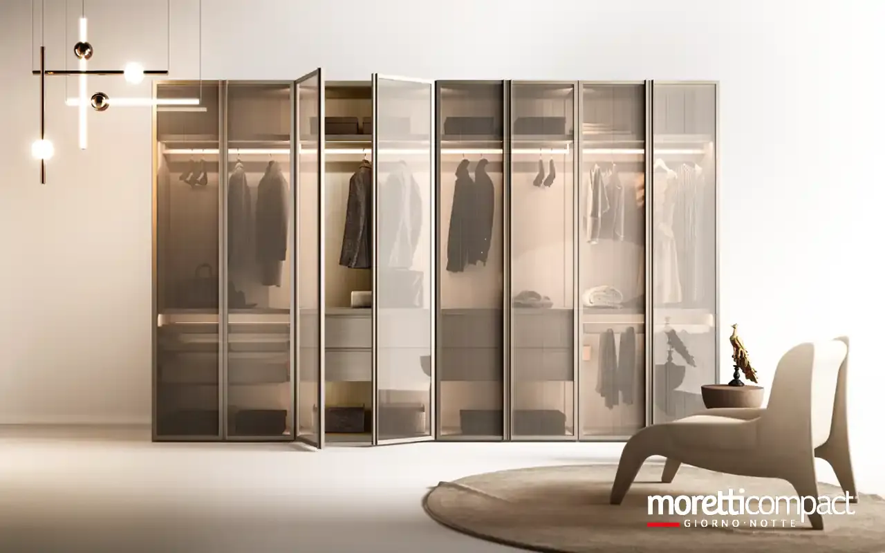 Cabina armadio Omnia A125 Moretti Compact chiusa da ante in vetro garzato
