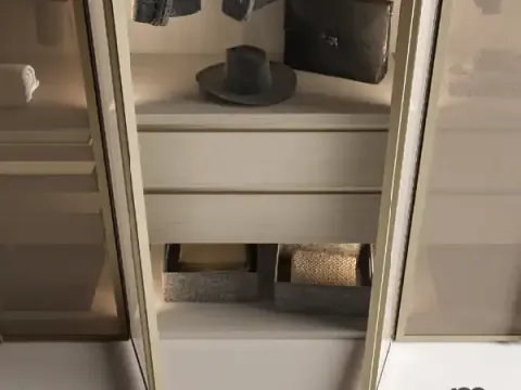 Vai alla foto 3