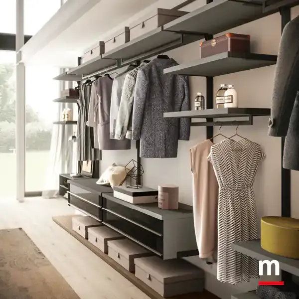 Panca con cassetti e appendiabiti della cabina O423 Moretti Compact
