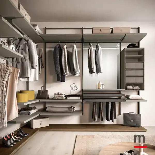 Ripiani sospesi e scarpiera della cabina O423 Moretti Compact
