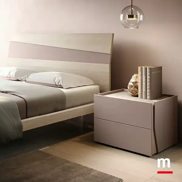 Comodino Brezza B13 Moretti Compact accanto al letto Icaro