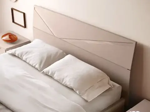 Vai alla foto 2