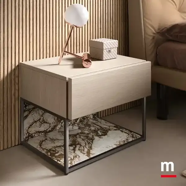Comodino Modula M16 Moretti Compact su basamento con effetto marmo