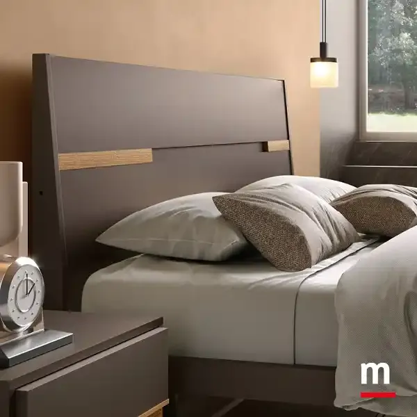Testata Gleam con inserti in rovere, camera Solano S13 Moretti Compact