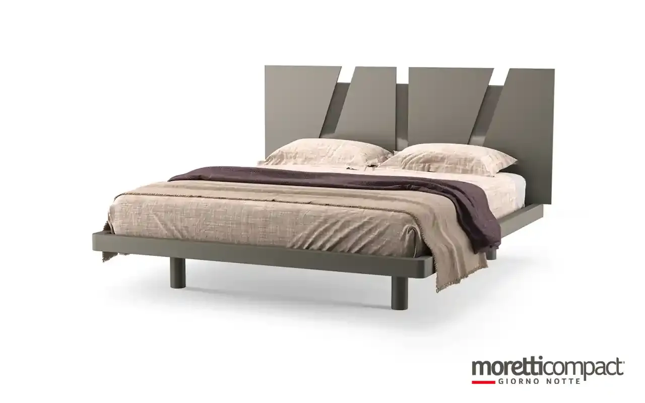 Letto Altair Moretti Compact con testata a pannelli obliqui laccati