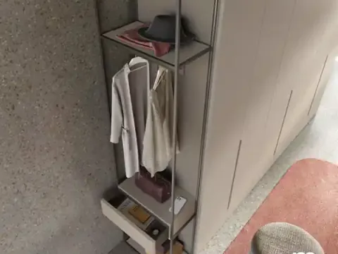 Vai alla foto 2