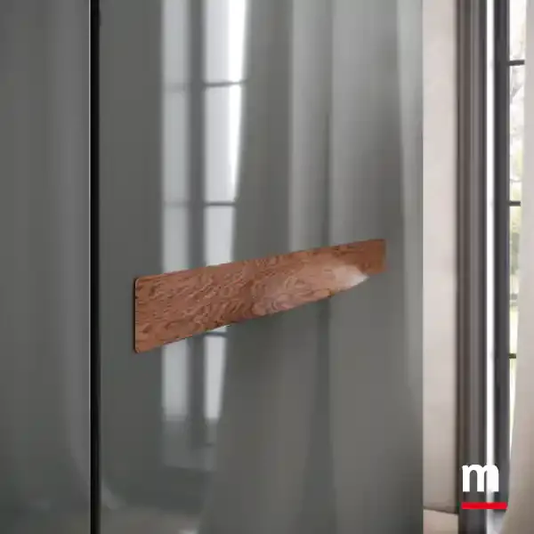 Maniglia Moon in rovere amaranto, armadio Zenith B355 Moretti Compact
