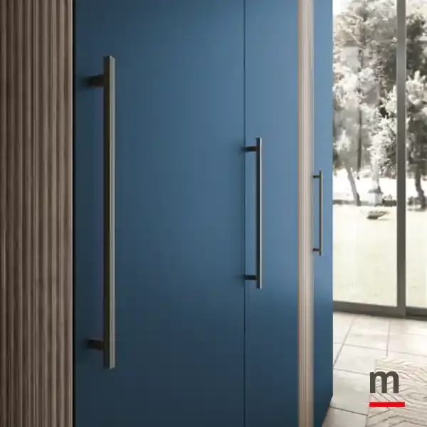 Maniglie MH29 su ante muschio, armadio Zenith B360 Moretti Compact