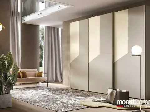 Vai alla foto 1