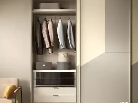 Vai alla foto 2