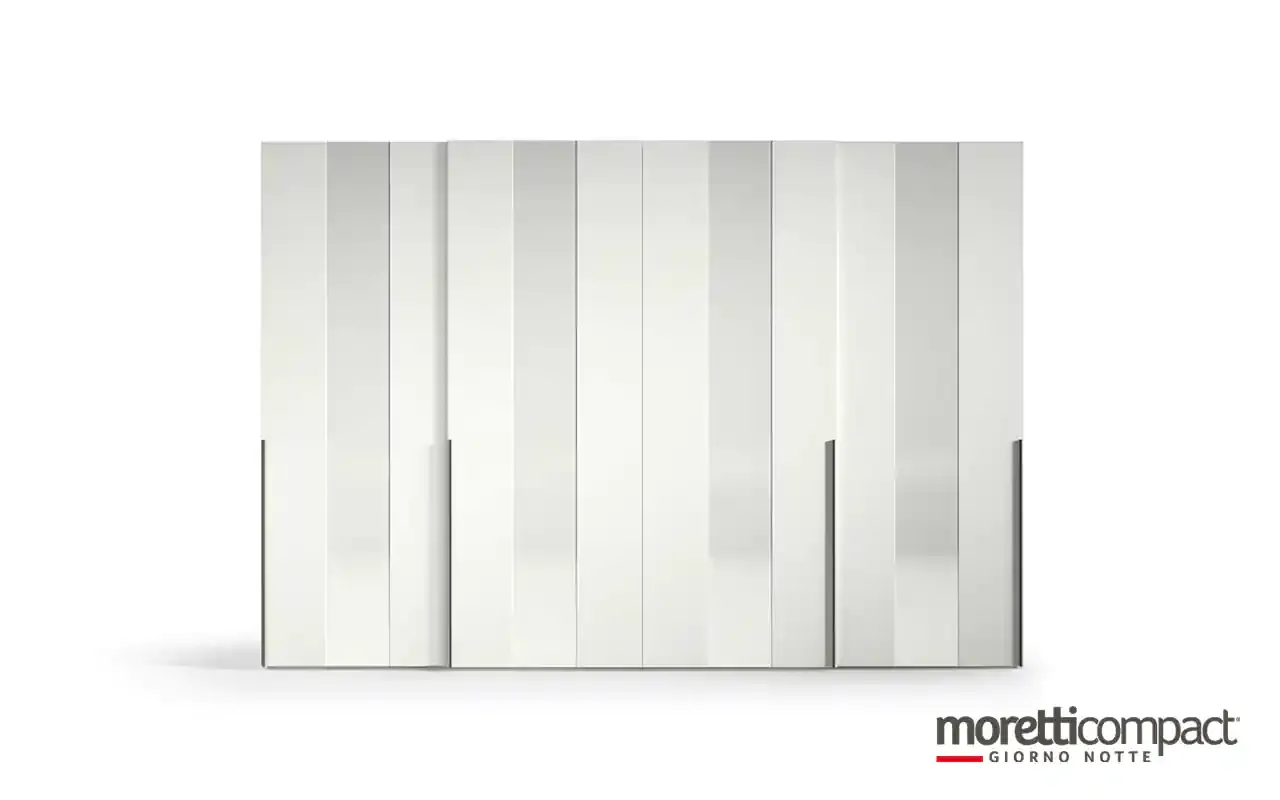 Armadio scorrevole Zenith S183 Moretti Compact bianco opaco e lucido con maniglie champagne
