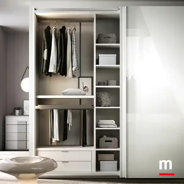Armadio scorrevole Zenith S185 Moretti Compact interno con appendiabiti e ripiani