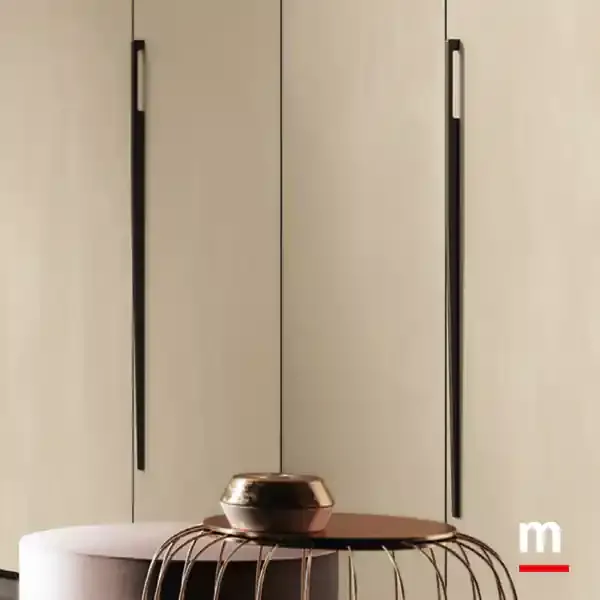 Armadio utility Zenith U459 Moretti Compact maniglie verticali sulle ante