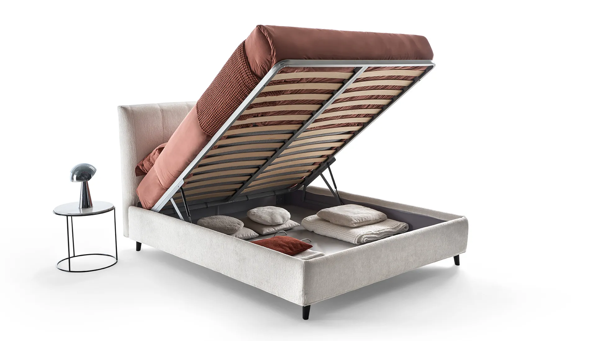 Letto Gastone Rosini con il box contenitore aperto