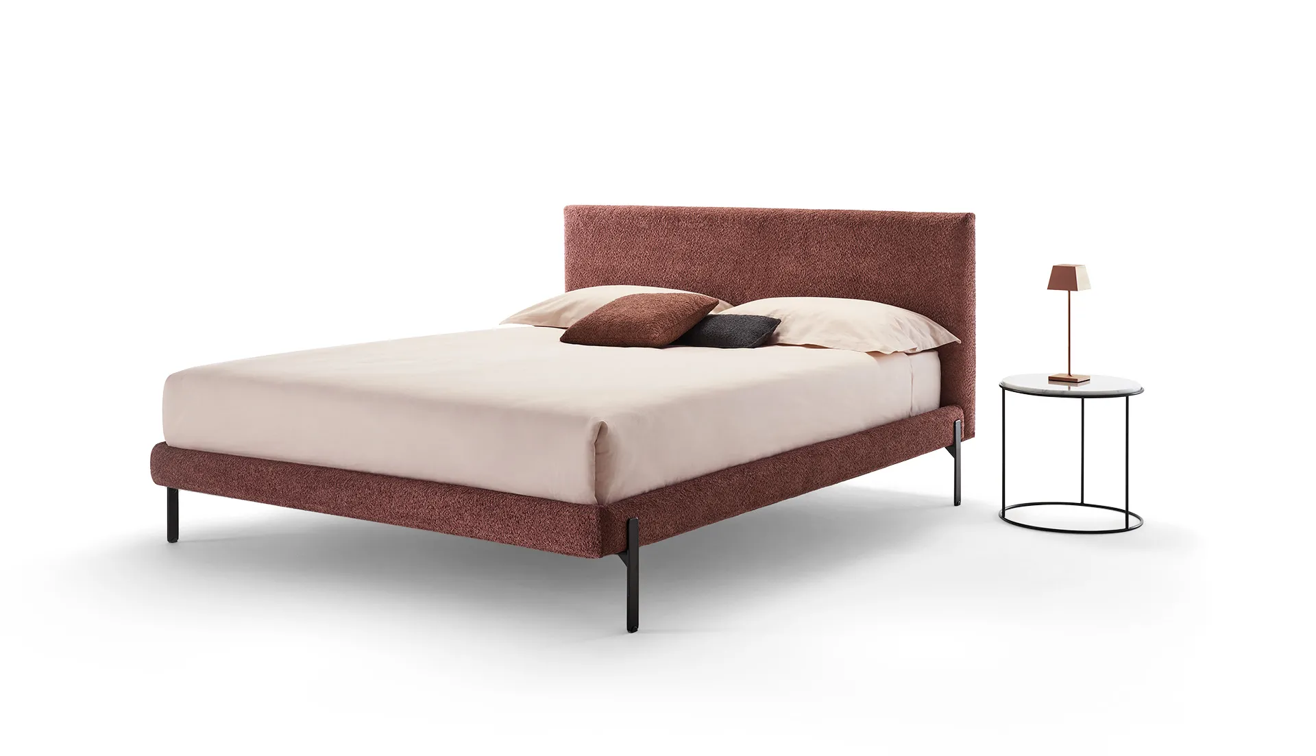 Letto Arata Rosini bordeaux con comodino