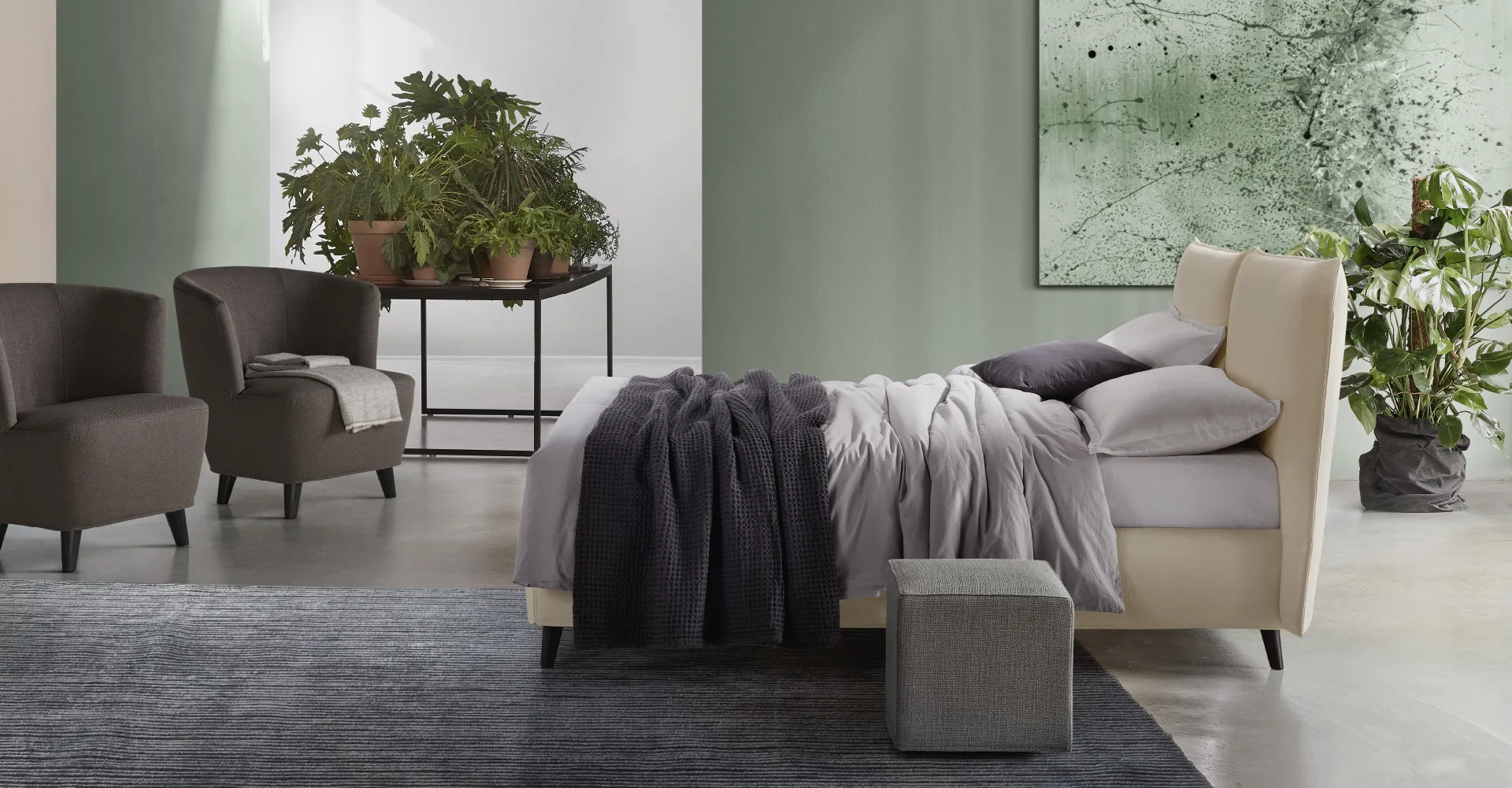 Letto Aede Rosini beige con poltroncina