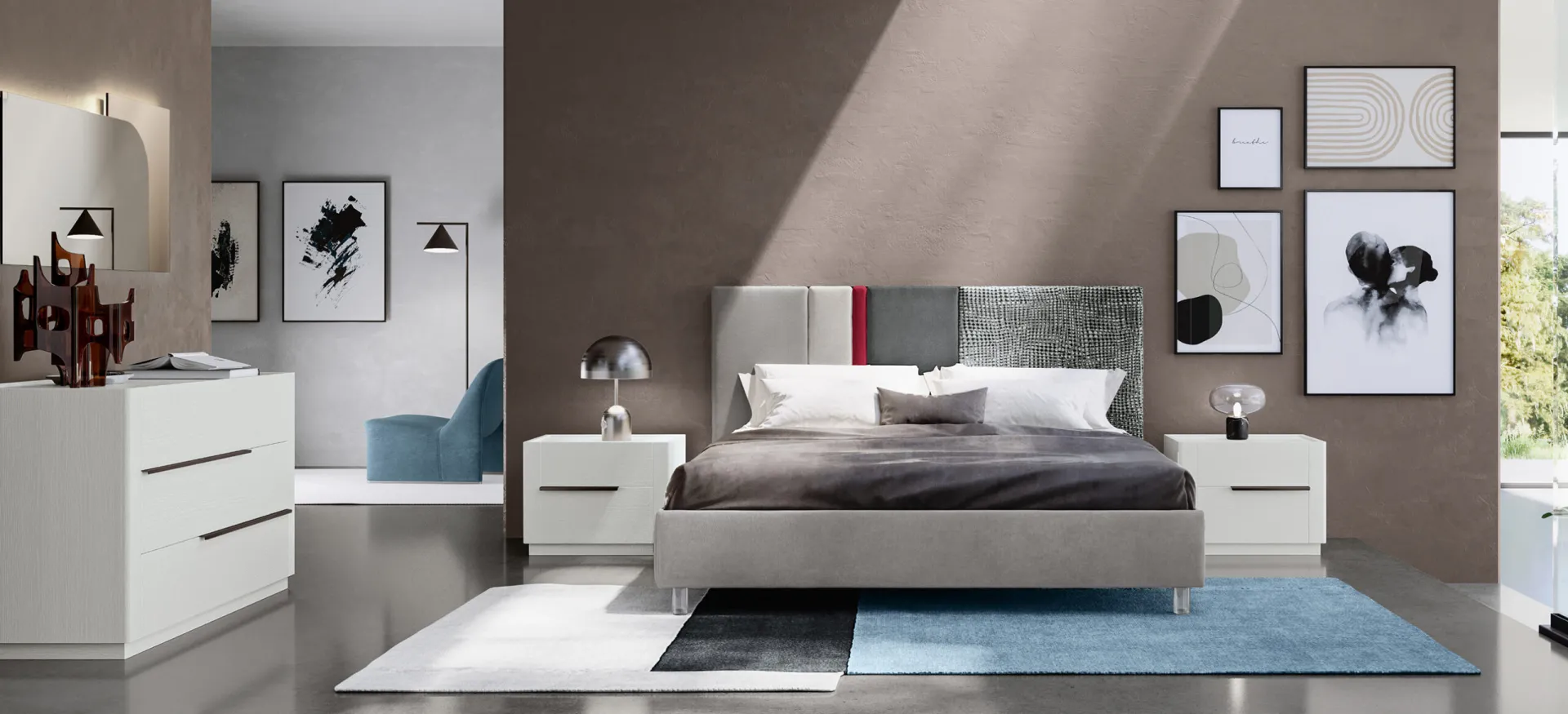 Letto imbottito Panarea RTL Mobili grigio con pannelli scuri e comò bianco