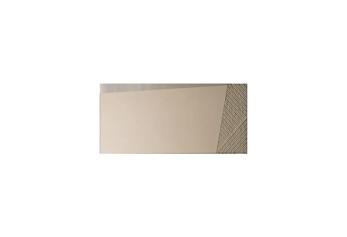 Specchiera Iside Target Point su fondo bianco