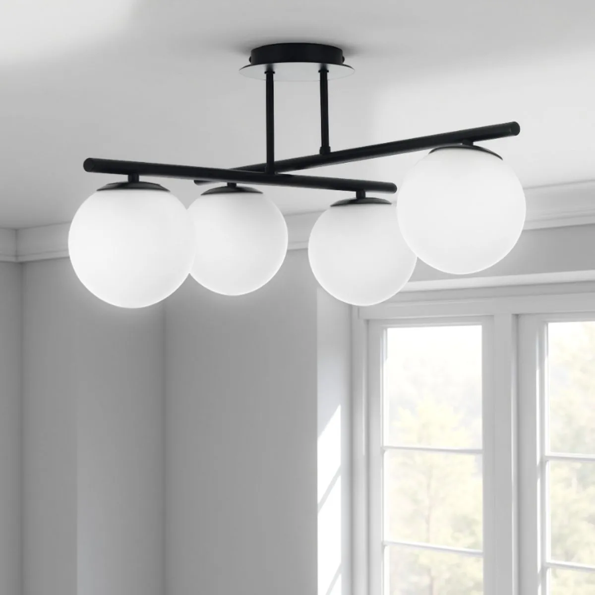 Lampadario Galaxy Black Tomasucci in metallo nero con globi bianchi a soffitto