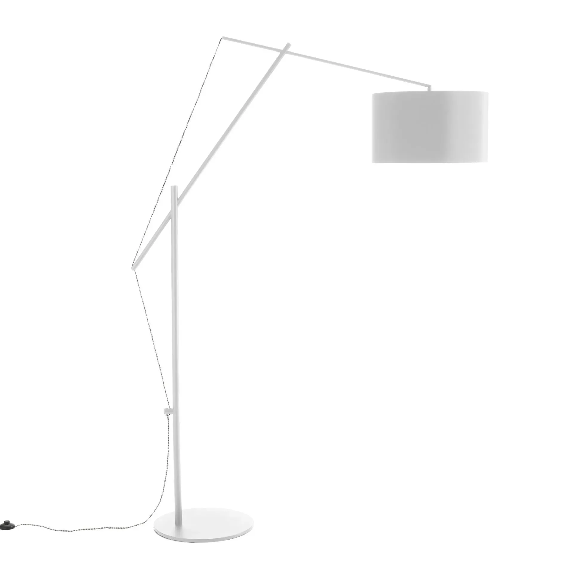 Lampada da terra White Gear Tomasucci con paralume bianco su fondo chiaro