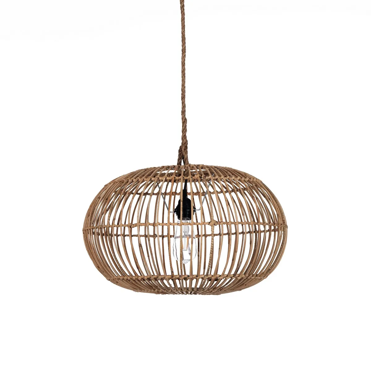Lampadario Yvon Tomasucci in rattan su fondo chiaro