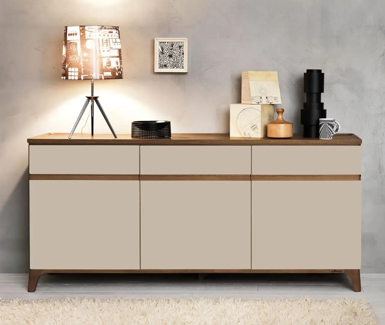 Madia Gaya Le Fablier con tre ante laccate chiare, top e base in rovere
