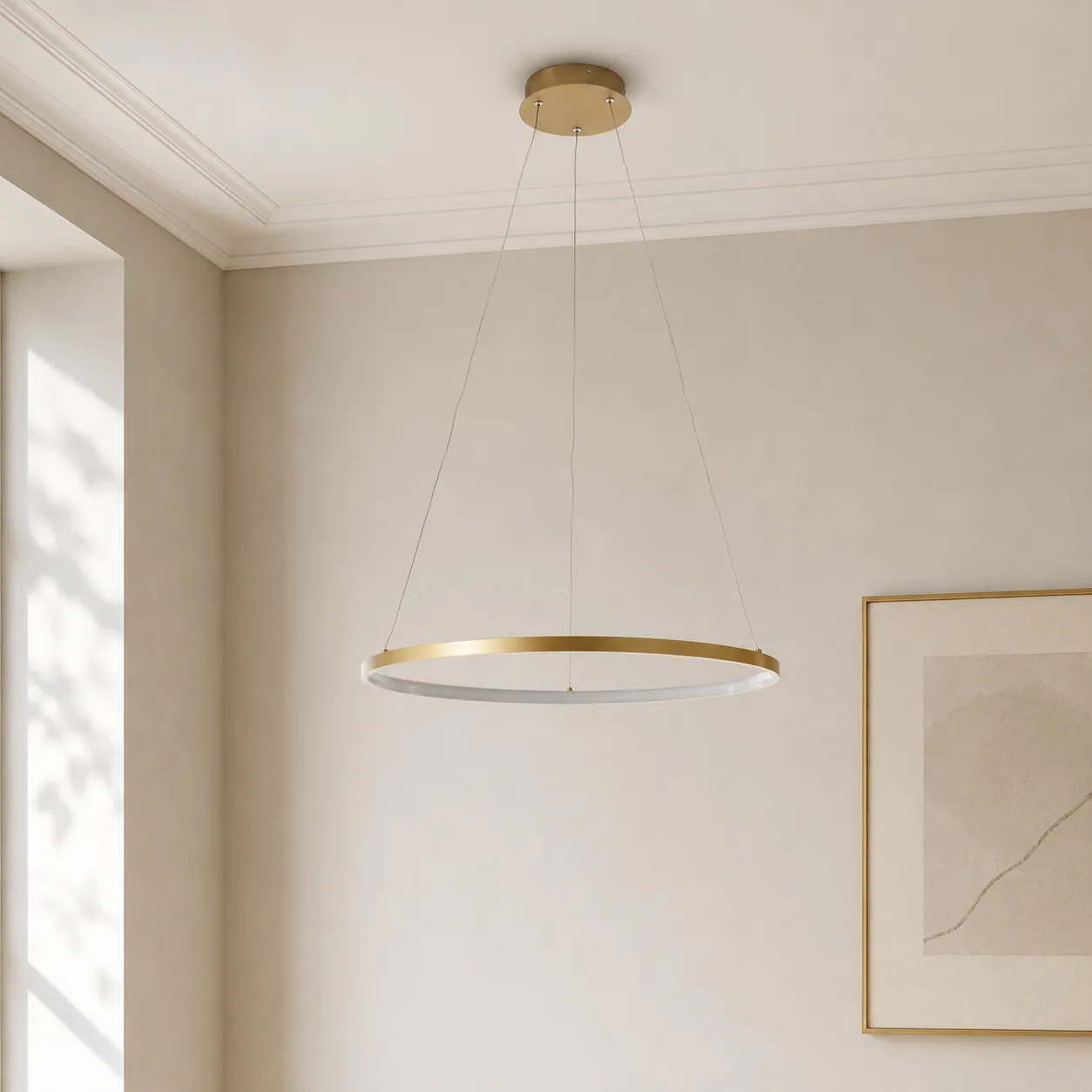 Lampadario Ring Gold Tomasucci sopra una stanza