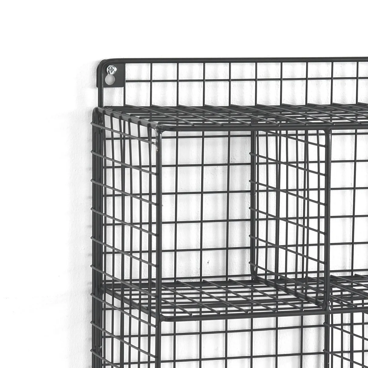 Dettaglio della griglia in acciaio dell'organizer Grid Tomasucci