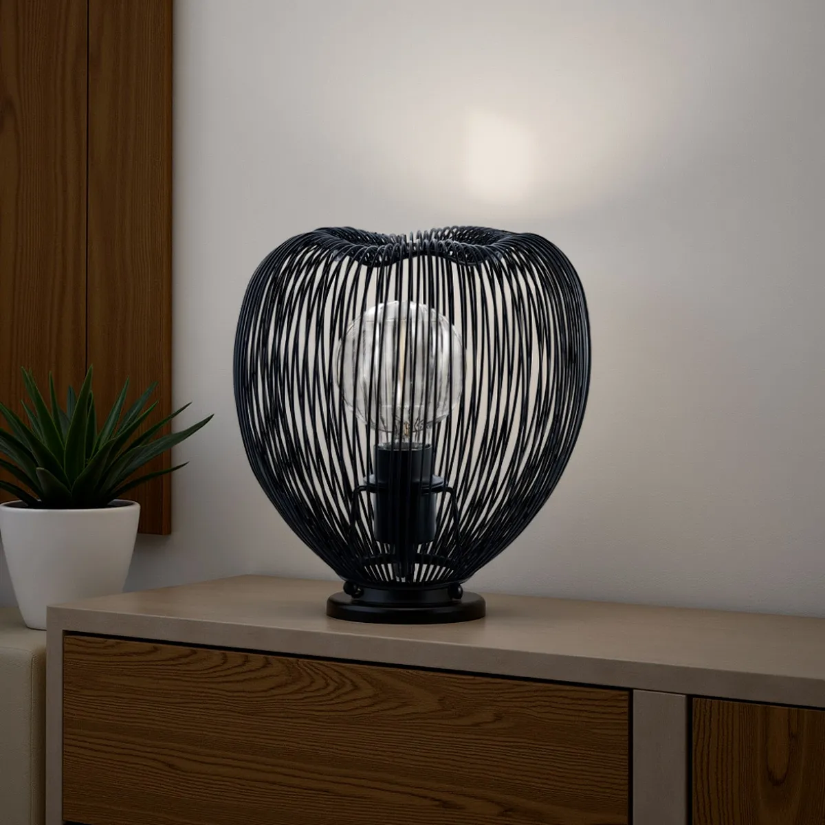 Lampada da tavolo Arcon Tomasucci su un mobile
